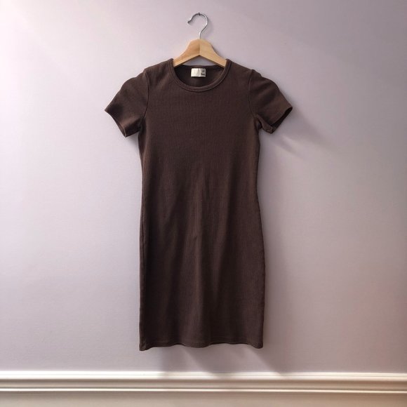 Aritzia Wilfred Free mocha go-to t-shirt dress (XS) - Picture 1 of 4